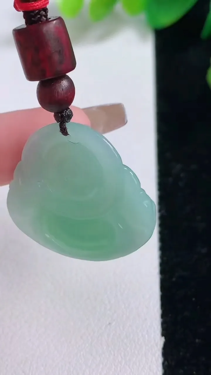天然A货翡翠佛公吊坠，尺寸26-28-5.8，重量:9.34g
1月2日