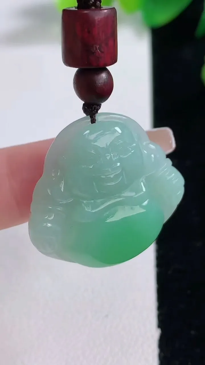 天然A货翡翠佛公吊坠，尺寸26-28-5.8，重量:9.34g
1月2日