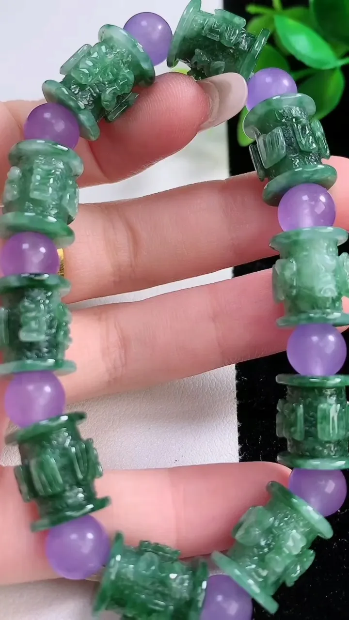 天然A货翡翠路路通手串，尺寸13-10.7，重:34.81g1月3日
工厂直销收藏佳品,种好水足，色