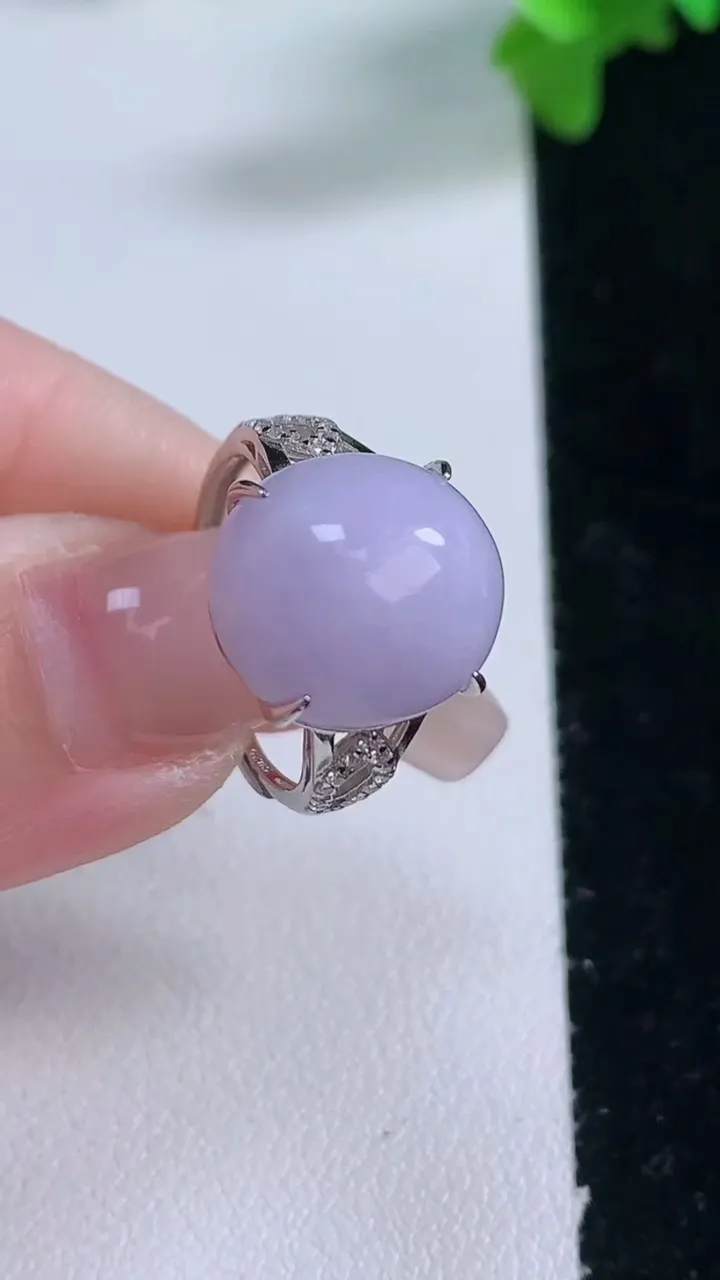 天然A货翡翠925银紫罗兰蛋面戒指，尺寸13.9-12.2-7.7，重量:3.55g2026年1月3