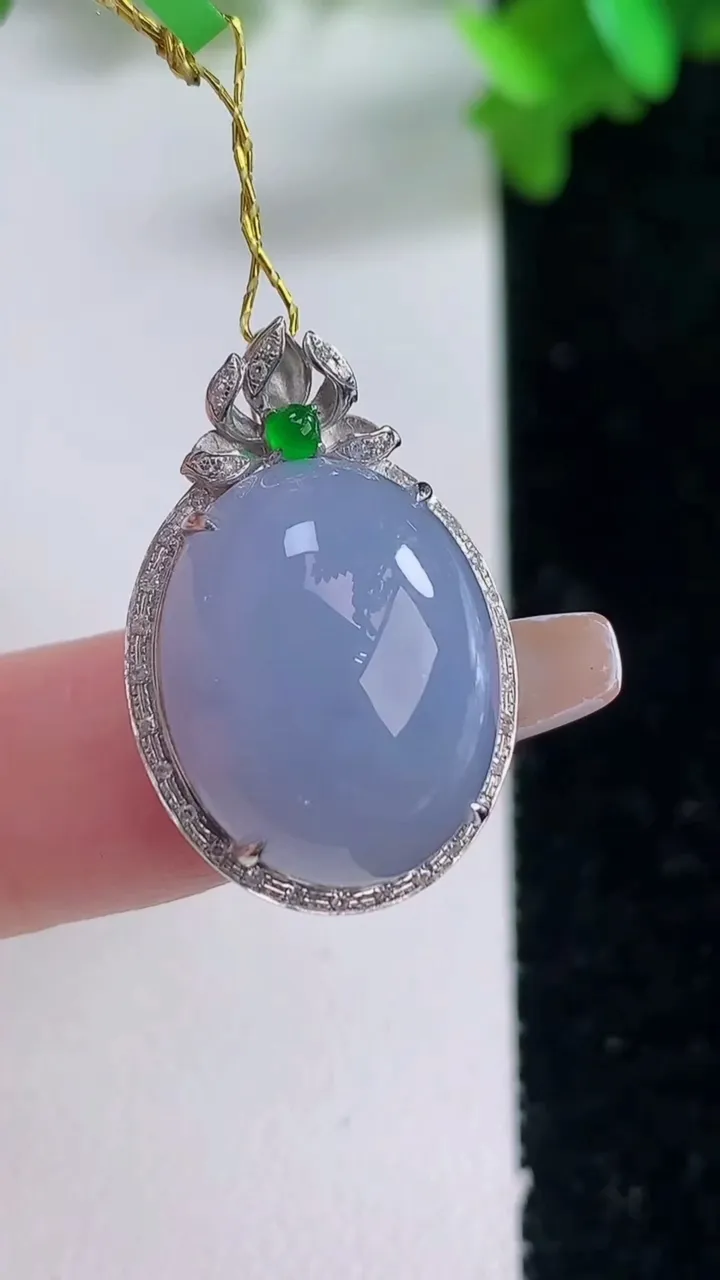 天然A货翡翠18K金紫罗兰蛋面吊坠，尺寸26-17-10.2，裸石17.7-14.6重量:5.00g