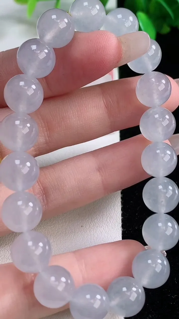 天然A货翡翠种白冰圆珠手串，尺寸10-19颗，重量:32.98g1月4日
工厂直销收藏佳品,种好水足