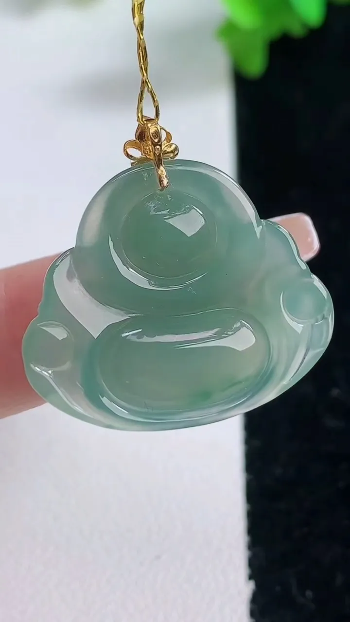 天然A货翡翠佛公吊坠，尺寸23-27-5.4，重量:7.11g
1月4日