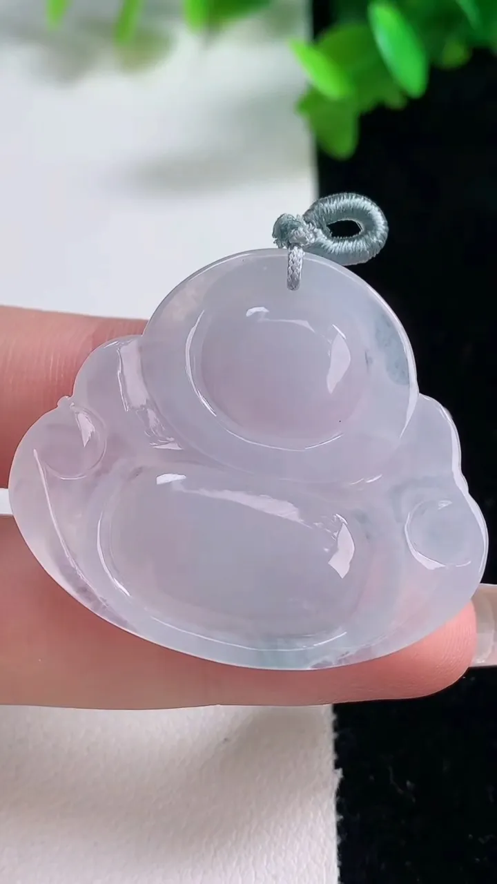 天然A货翡翠冰种飘花佛公吊坠，尺寸34-38.8-5.9，重量:11.43g
1月4日