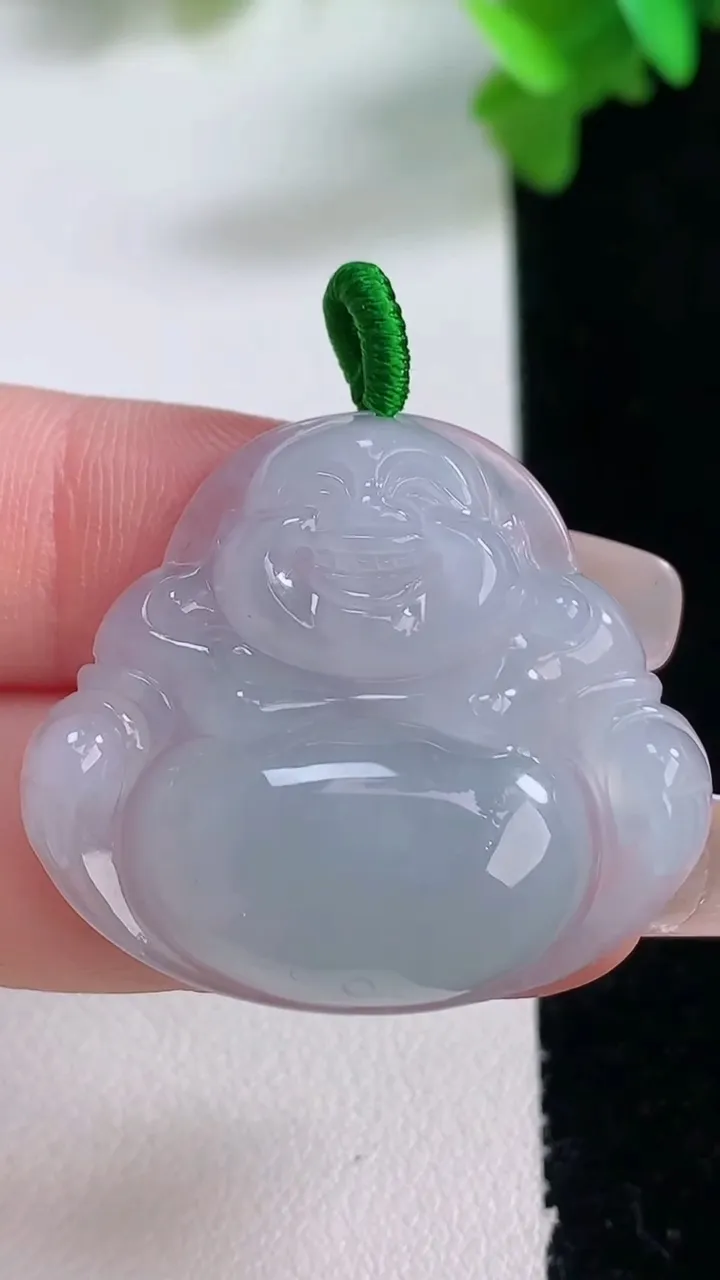 天然A货翡翠佛公吊坠，尺寸28.8-32.8-6.4，重量:9.30g
1月4日