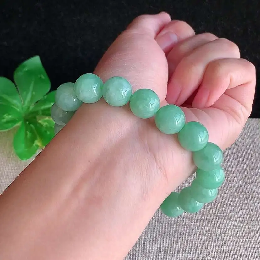 a货翡翠冰种满绿圆珠佛珠手串18颗  尺寸11.8mm 重量51.74g 0103