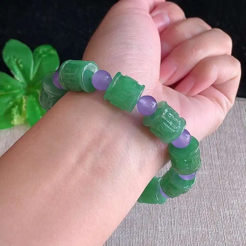 a货翡翠冰种满绿六字真言手串10颗 尺寸12×12mm 重量50.80g 0104