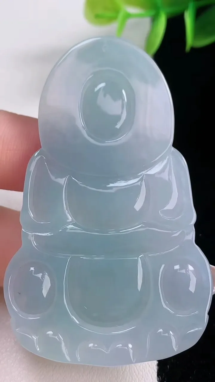 天然A货翡翠观音菩萨吊坠，尺寸63-39-6.2，重量:25.32g
1月5日