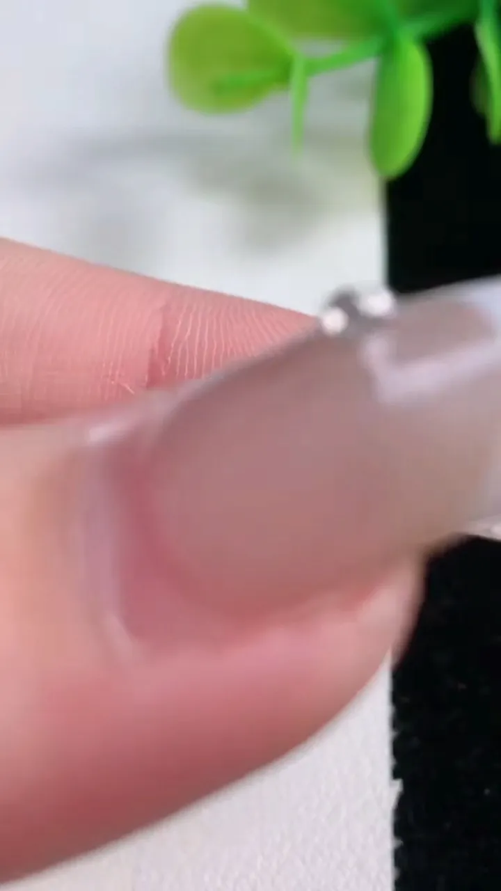 天然A货翡翠种飘花佛公吊坠，尺寸30-33-5.8，重量:8.75g
1月5日