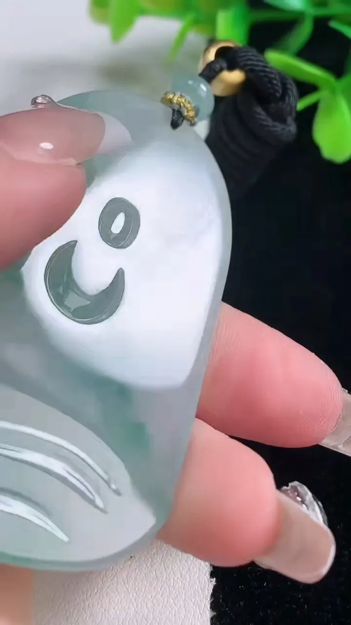 天然A货翡翠种飘花普贤菩萨吊坠，尺寸63-41-5.8，重量:33.70g
1月5日