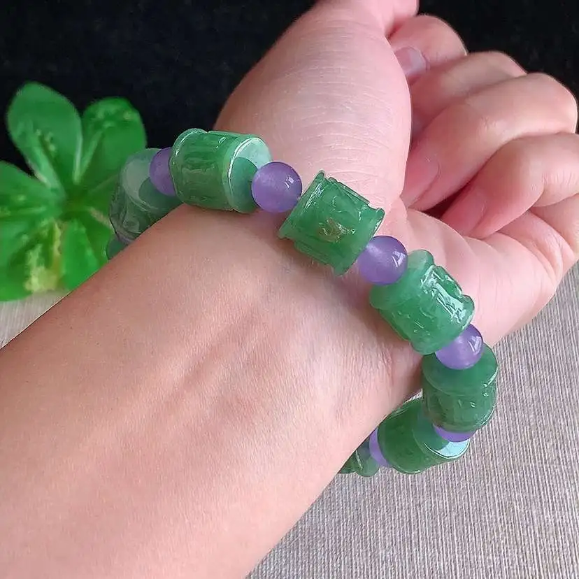 a货翡翠冰种满绿六字真言手串10颗 尺寸12×12mm 重量50.80g 0104