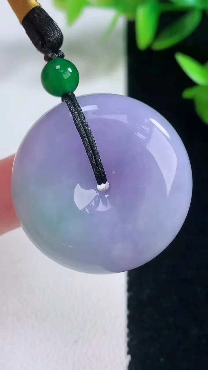 天然A货翡翠紫罗兰平安扣吊坠，尺寸30.2-13，重量:26.61g
1月5日