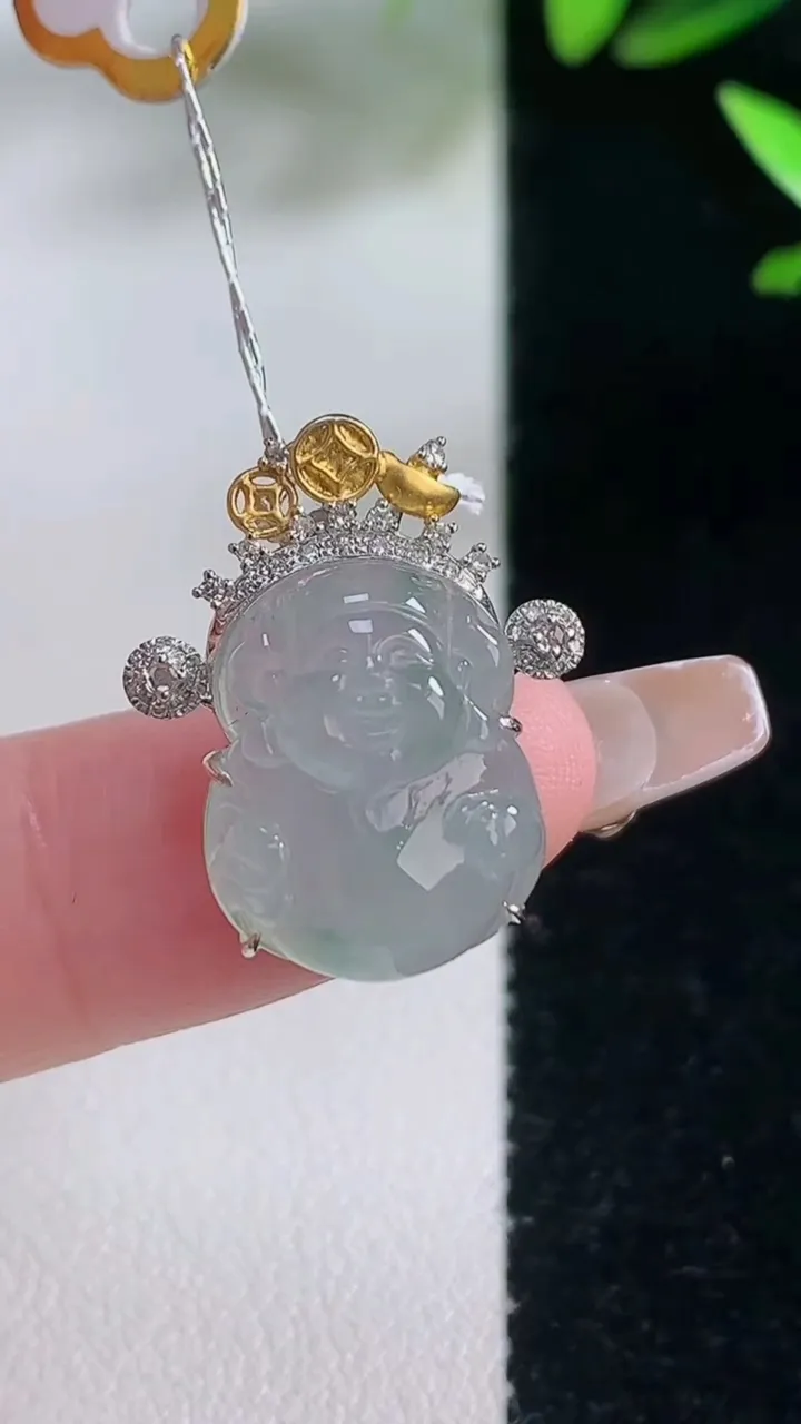 天然A货翡翠种飘花财神爷吊坠，尺寸21-15.5-13-8.7，重量:3.52g
1月5日