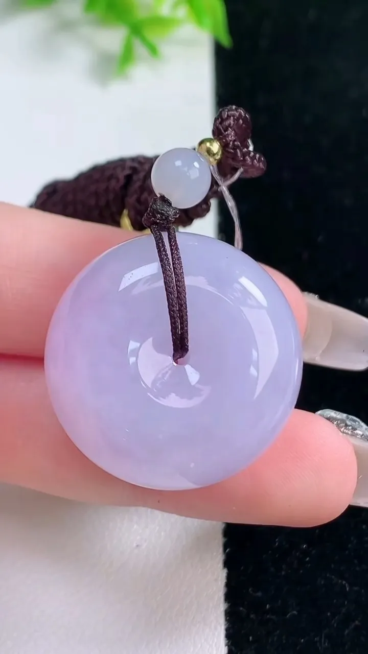 天然A货翡翠紫罗兰平安扣吊坠，尺寸26.6-13，重量:23.76g
1月16日