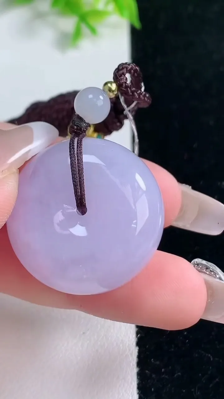 天然A货翡翠紫罗兰平安扣吊坠，尺寸26.6-13，重量:23.76g
1月16日