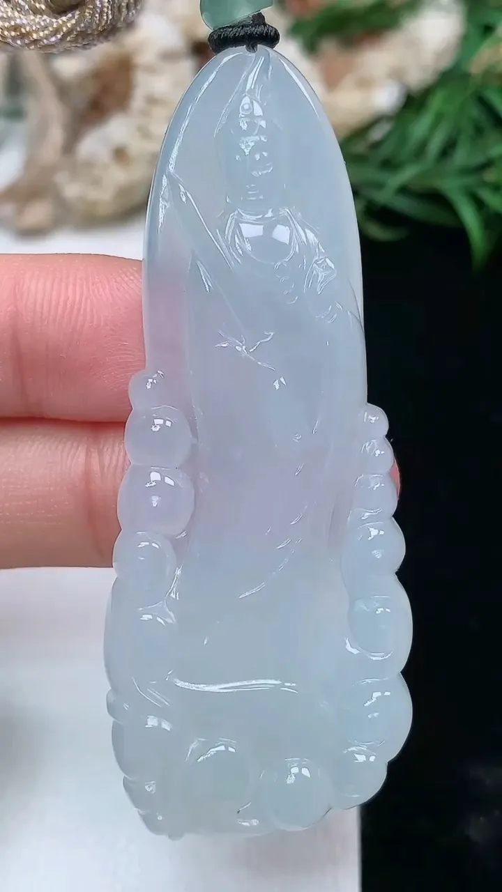 天然A货翡翠白冰文殊菩萨吊坠，尺寸60.5-24.2-4.8，重量:17.58g
1月16日