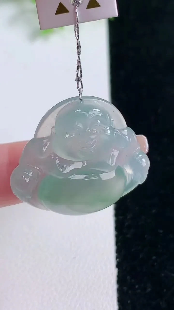 天然A货翡翠佛公吊坠，尺寸26.6-29-5.7，重量:7.03g
1月17日
