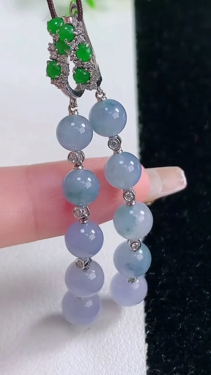 天然A货翡翠18K金紫罗兰圆珠耳坠，尺寸7，重量:8.24g1月17日
工厂直销收藏佳品,种好水足，