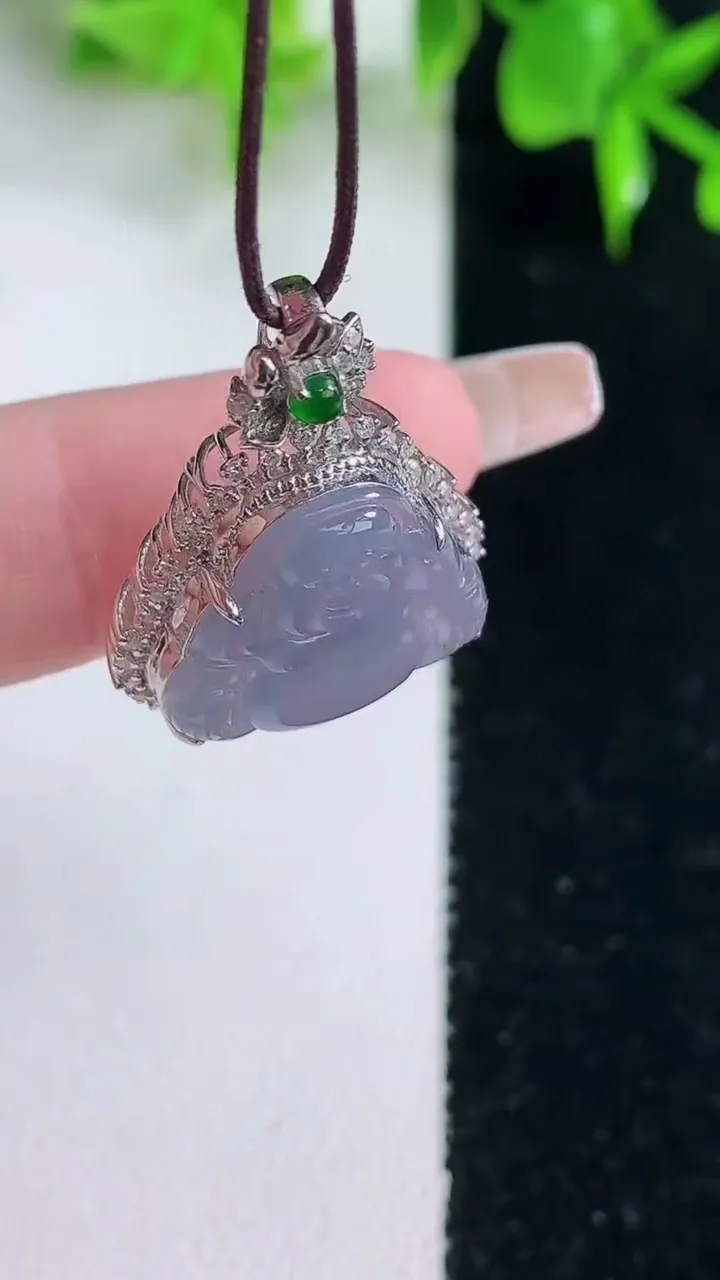 天然A货翡翠种紫罗兰佛公吊坠，尺寸26.8-19.3-7.7，裸石15-16.5重量:3.24g
1月18日