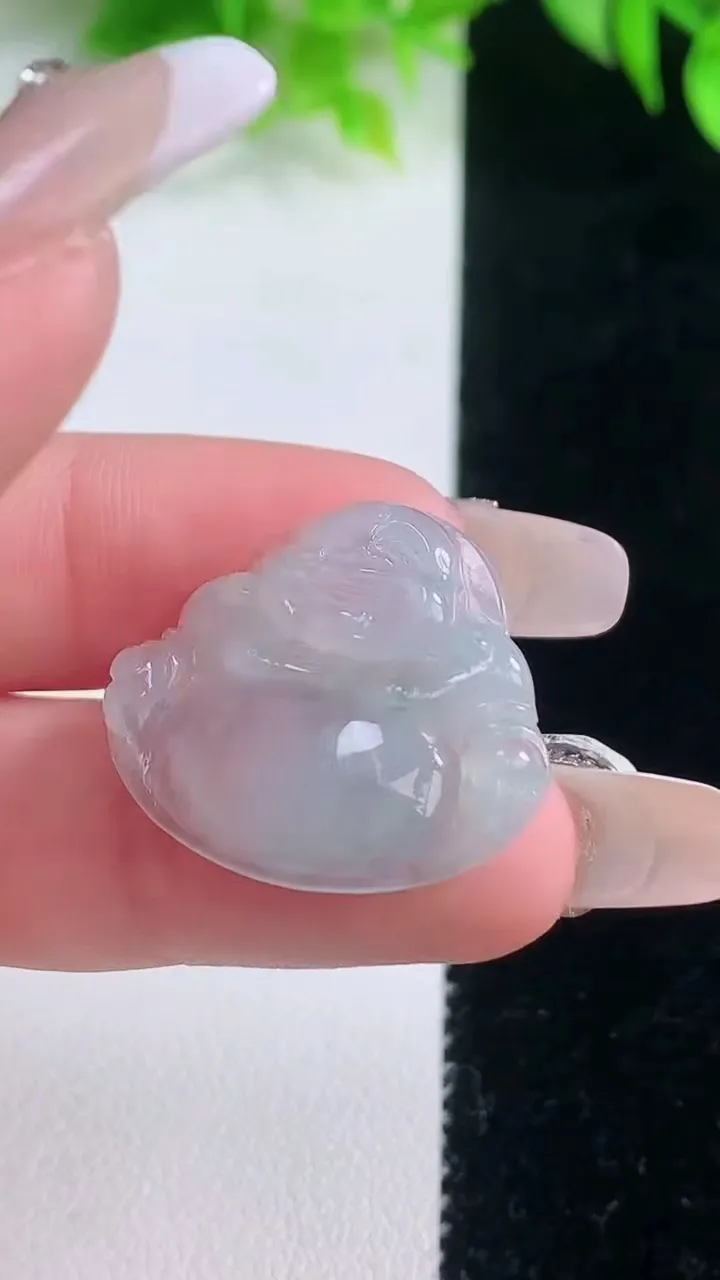 天然A货翡翠冰种飘花佛公吊坠，尺寸22.5-25.8-3.7，重量:3.78g
1月18日