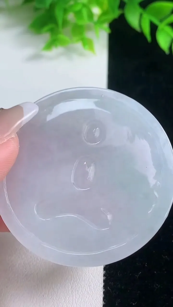 天然A货翡翠普贤菩萨吊坠，尺寸52.6-4.2，重量:27.61g
1月18日