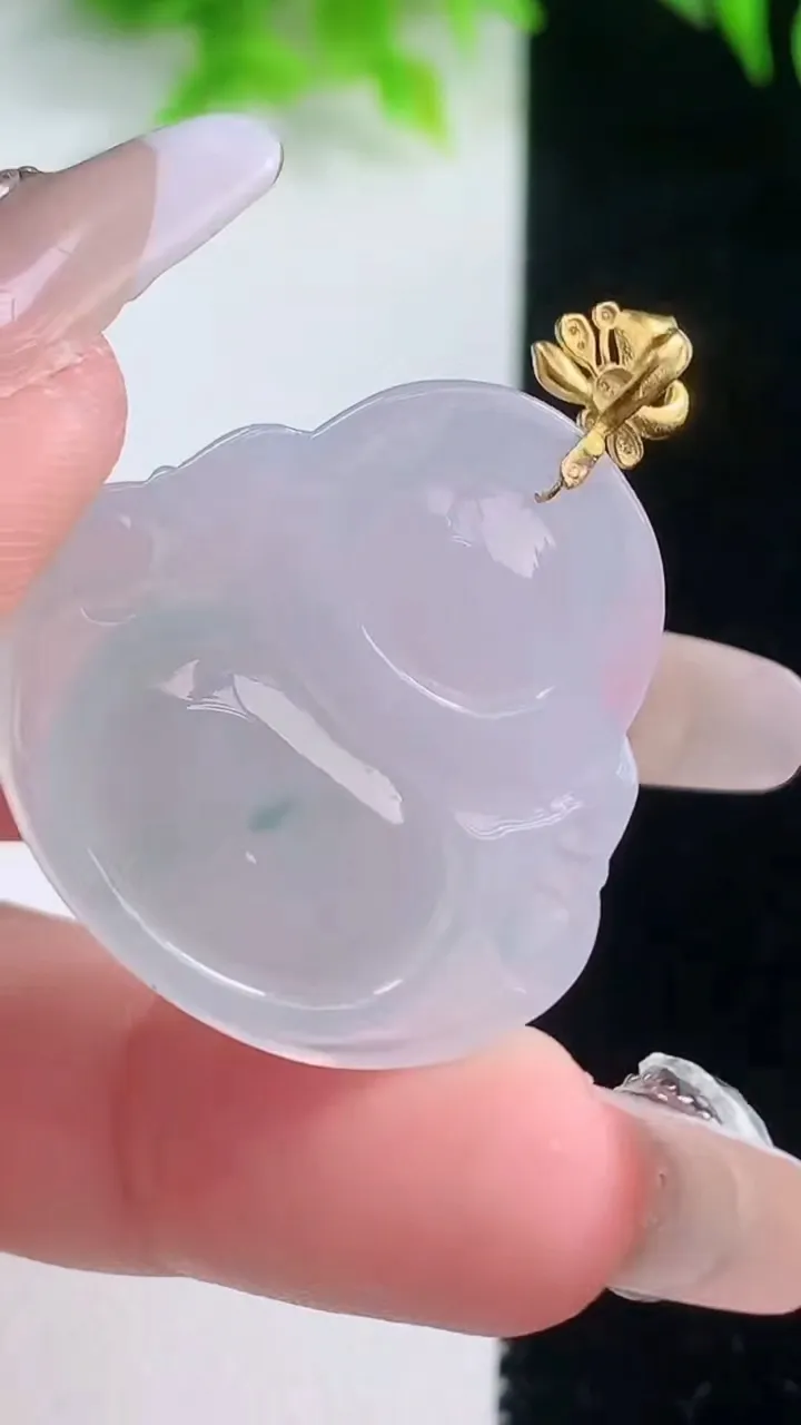 天然A货翡翠种飘花佛公吊坠，尺寸28.8-30-5.7，重量:7.91g
1月18日