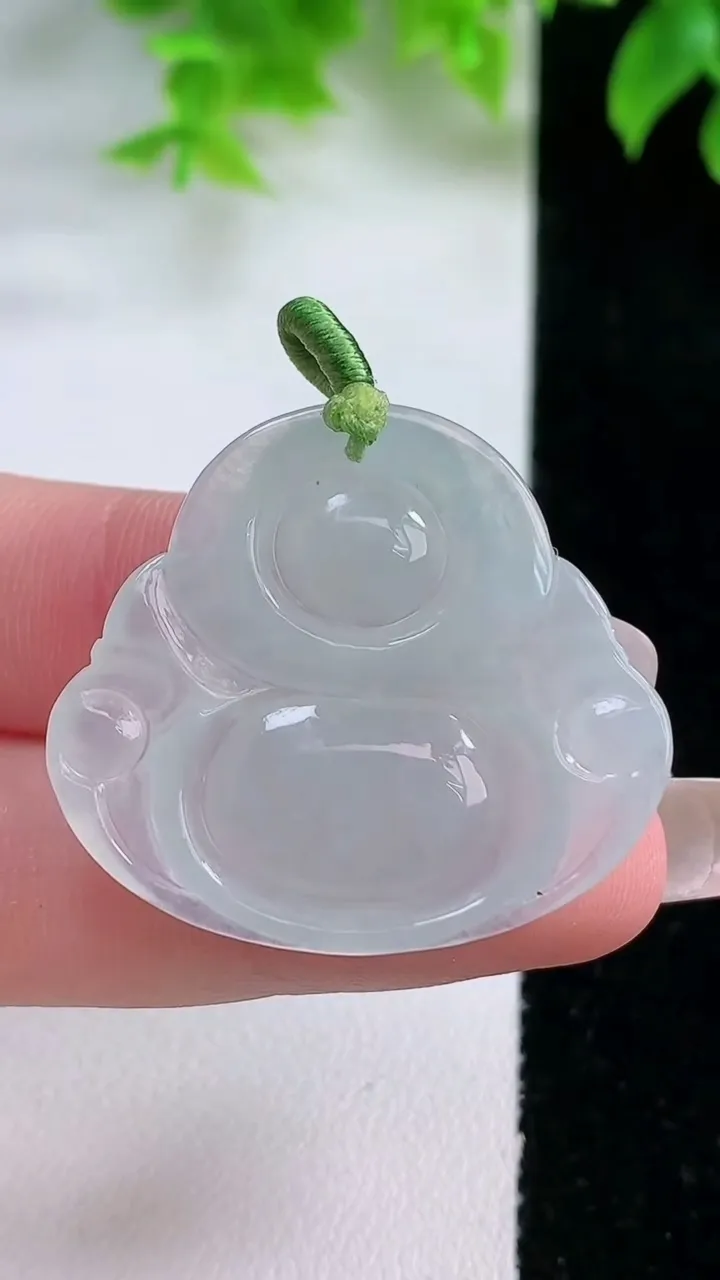 天然A货翡翠佛公吊坠，尺寸30-33.8-5.6，重量:8.44g
1月18日