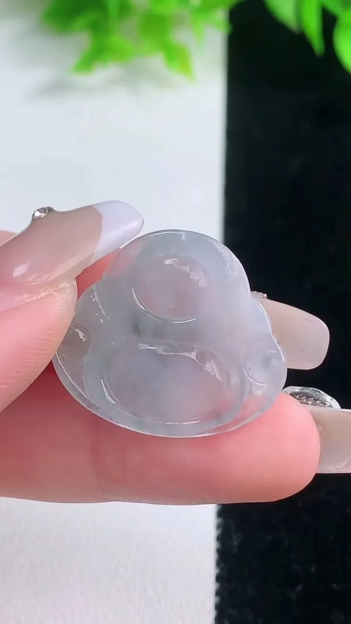 天然A货翡翠冰种飘花佛公吊坠，尺寸22.5-25.8-3.7，重量:3.78g
1月18日