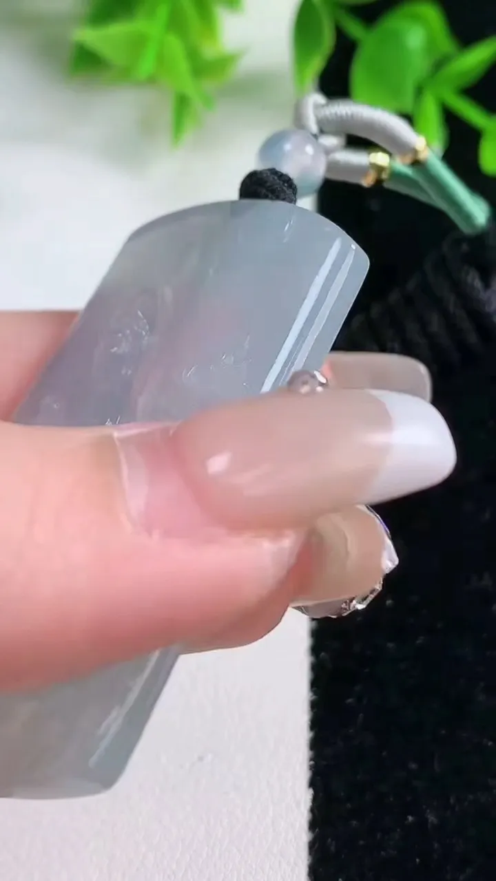 天然A货翡翠种紫罗兰文殊菩萨吊坠，尺寸53.2-34.4-4.6，重量:25.67g
1月18日