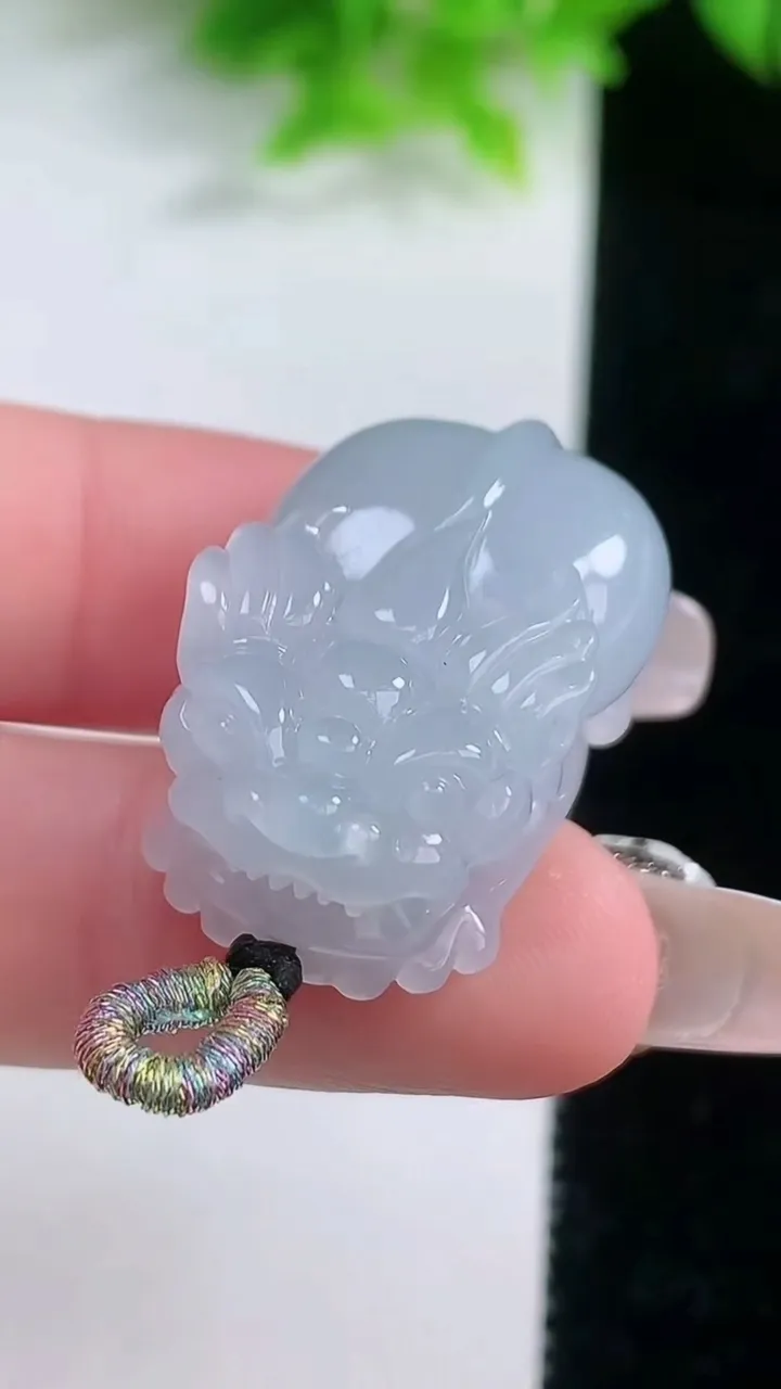 天然A货翡翠紫罗兰貔貅吊坠，尺寸28-17.8-12，重量:13.90g
1月19日