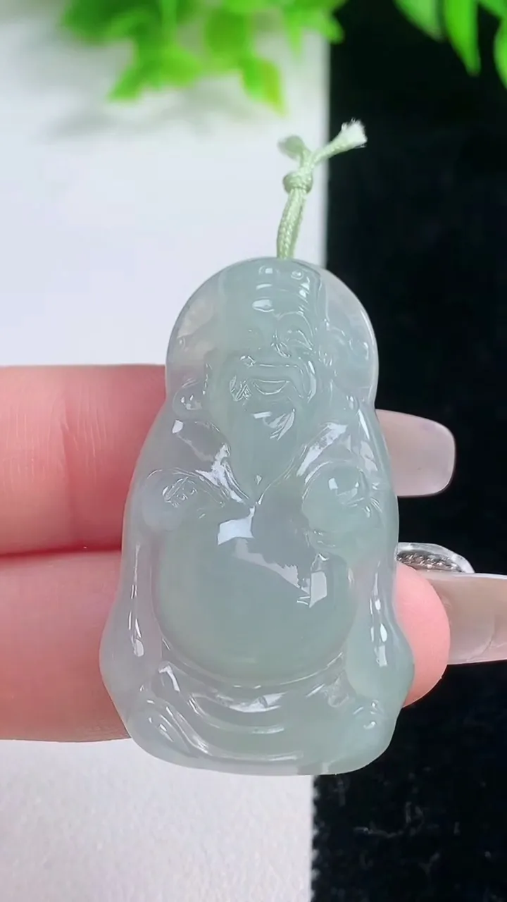 天然A货翡翠财神爷吊坠，尺寸41.5-24.2-6.7，重量:12.22g
1月19日