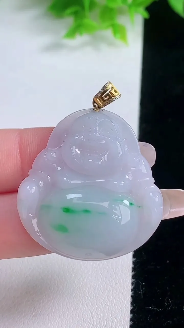 天然A货翡翠佛公吊坠，尺寸35.2-33.8-5.7，重量:10.90g
1月19日