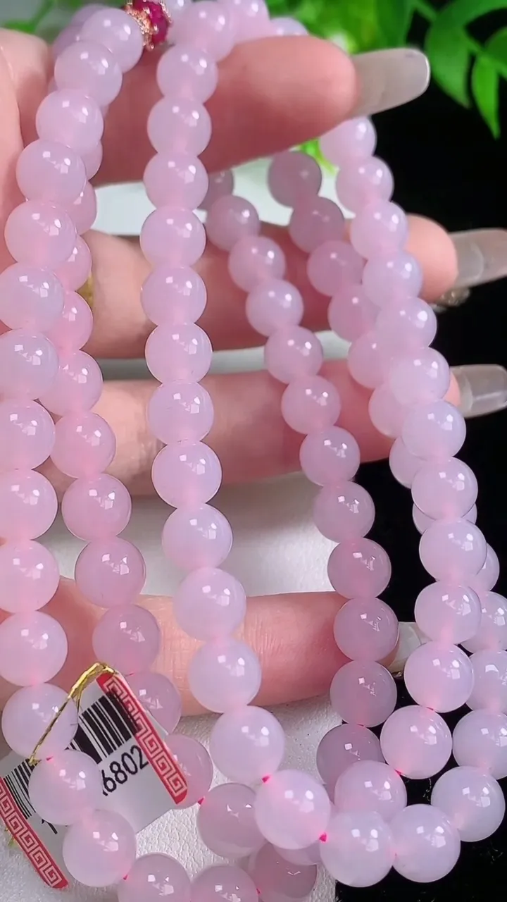 天然A货翡翠紫罗兰圆珠项链，尺寸7.5-98颗，重量72.29g
1月19日