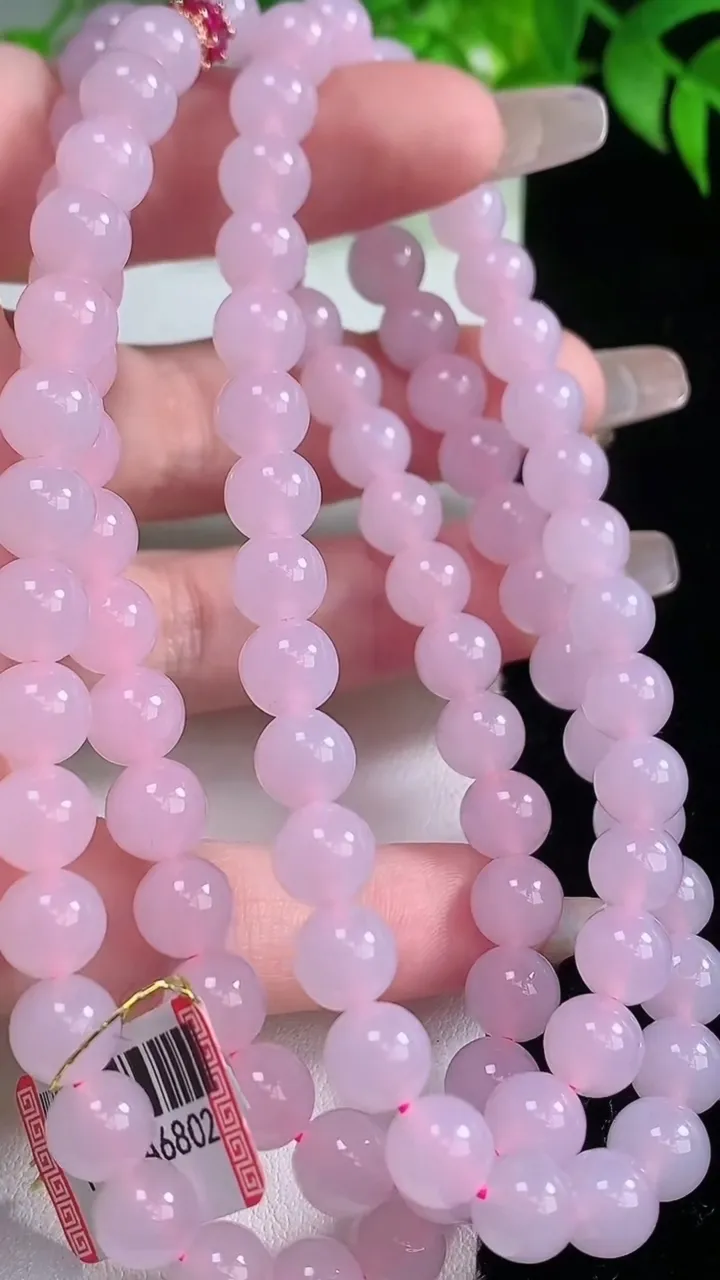 天然A货翡翠紫罗兰圆珠项链，尺寸7.5-98颗，重量72.29g
1月19日