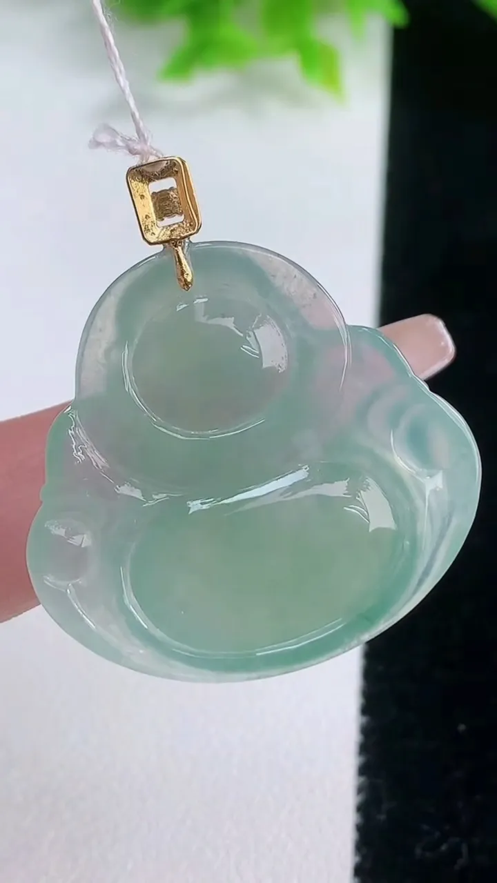 天然A货翡翠佛公吊坠，尺寸31-32.7-5.8，重量:9.27g
1月19日