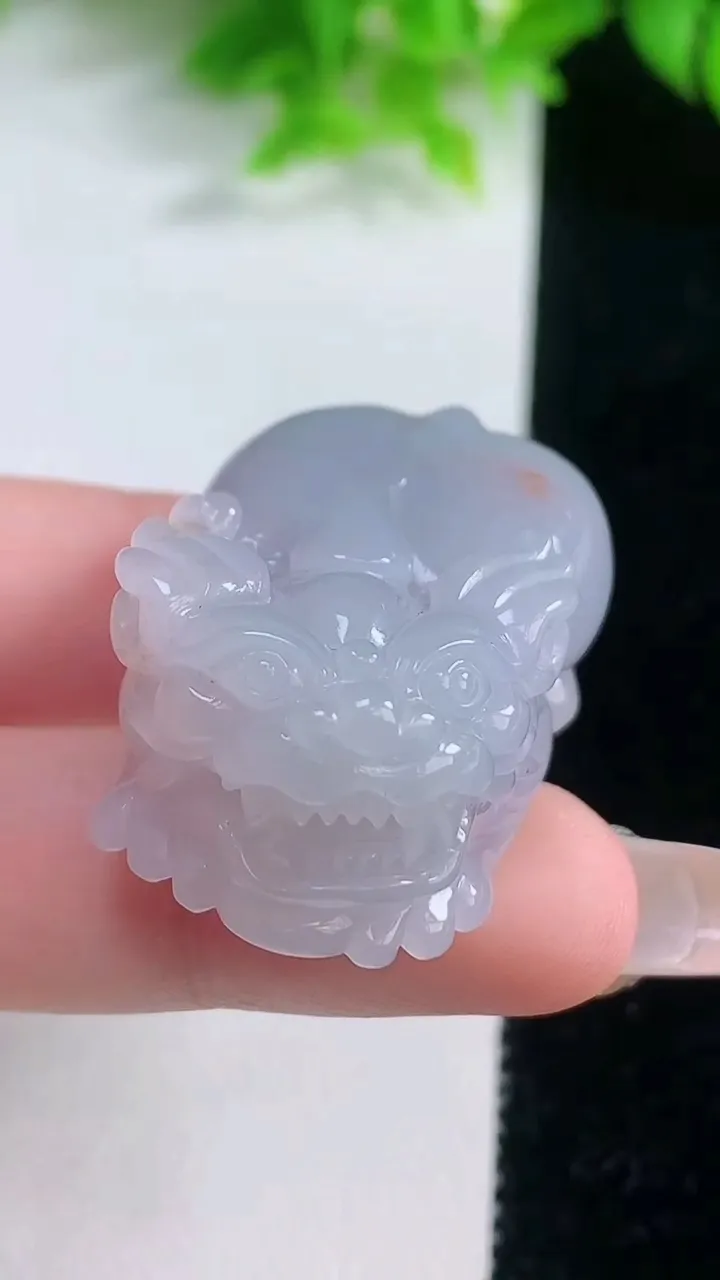 天然A货翡翠紫罗兰貔貅吊坠，尺寸38-22.7-15.9，重量:32.07g
1月19日