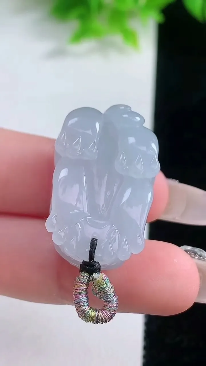 天然A货翡翠紫罗兰貔貅吊坠，尺寸28-17.8-12，重量:13.90g
1月19日