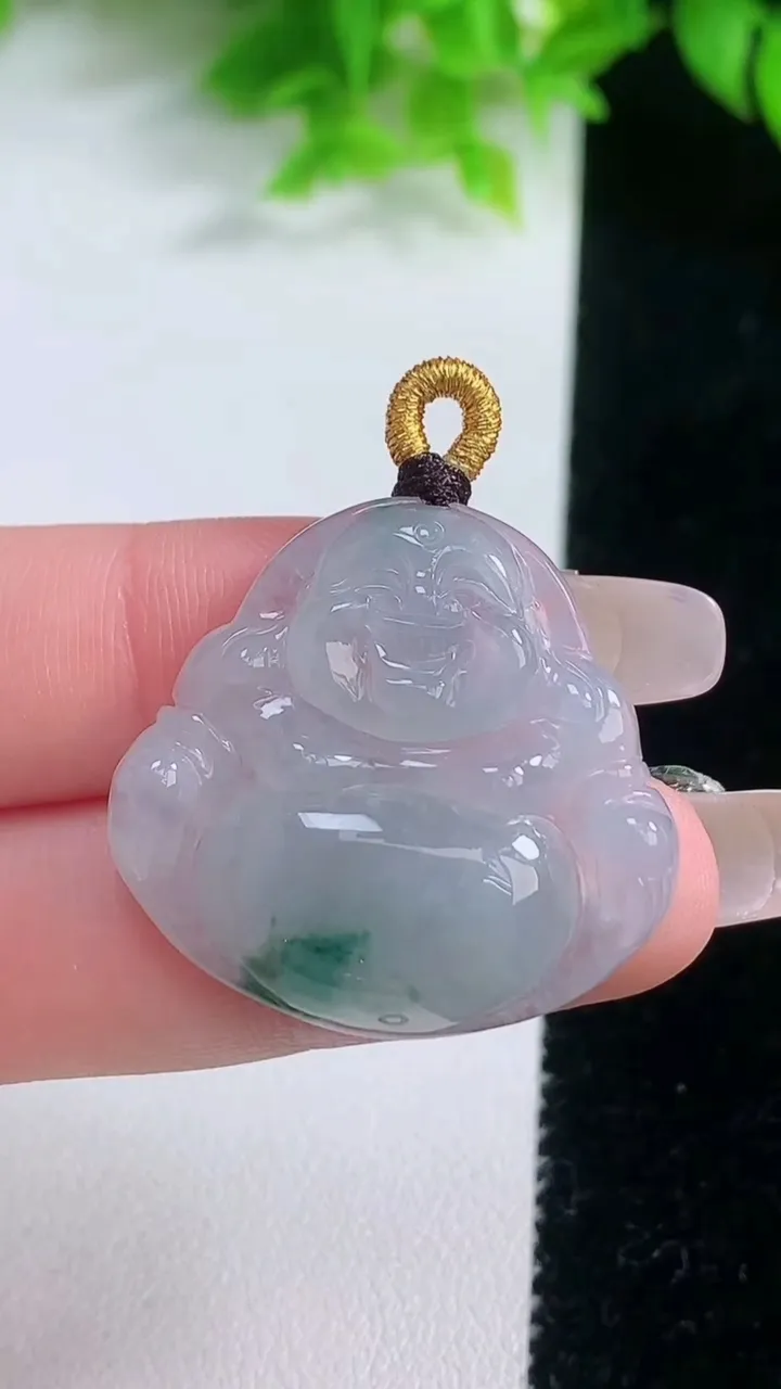 天然A货翡翠冰种飘花佛公吊坠，尺寸28.6-30.4-6.4，重量:8.33g
1月19日