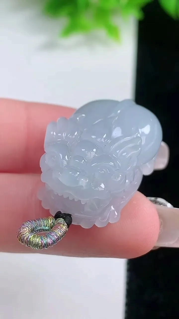 天然A货翡翠紫罗兰貔貅吊坠，尺寸28-17.8-12，重量:13.90g
1月19日