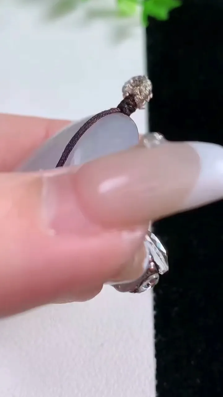 天然A货翡翠种紫罗兰平安扣吊坠，尺寸34.2-5.9，重量:14.83g
1月20日