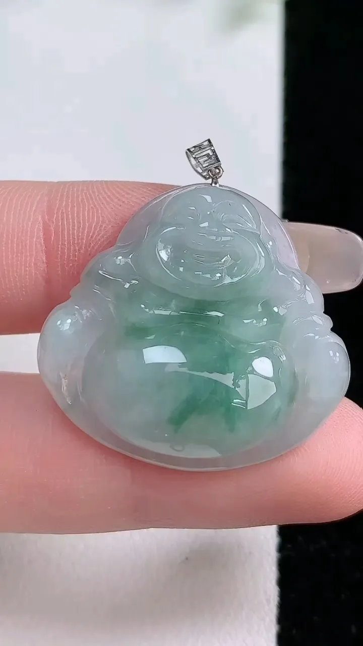 天然A货翡翠佛公吊坠，尺寸27.7-29.8-6.7，重:7.24g
1月20日