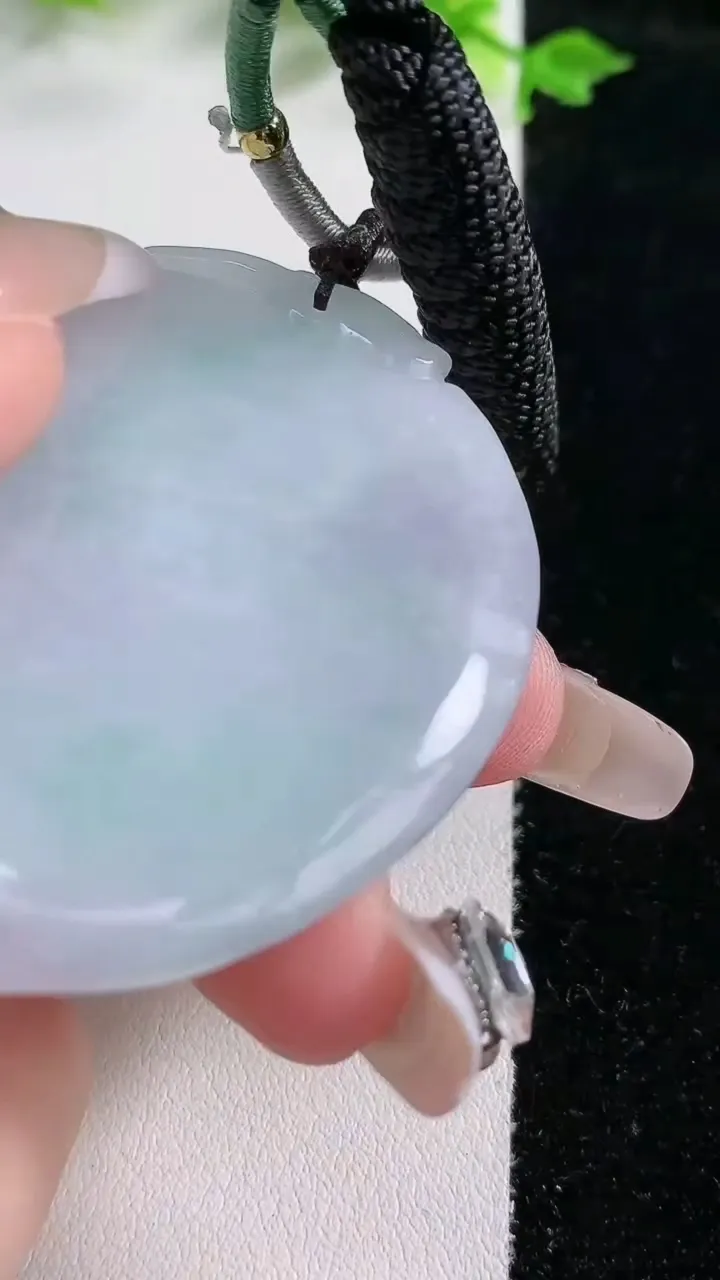 天然A货翡翠紫罗兰寿桃吊坠，尺寸62-43-12.5，重:56.98g
1月20日