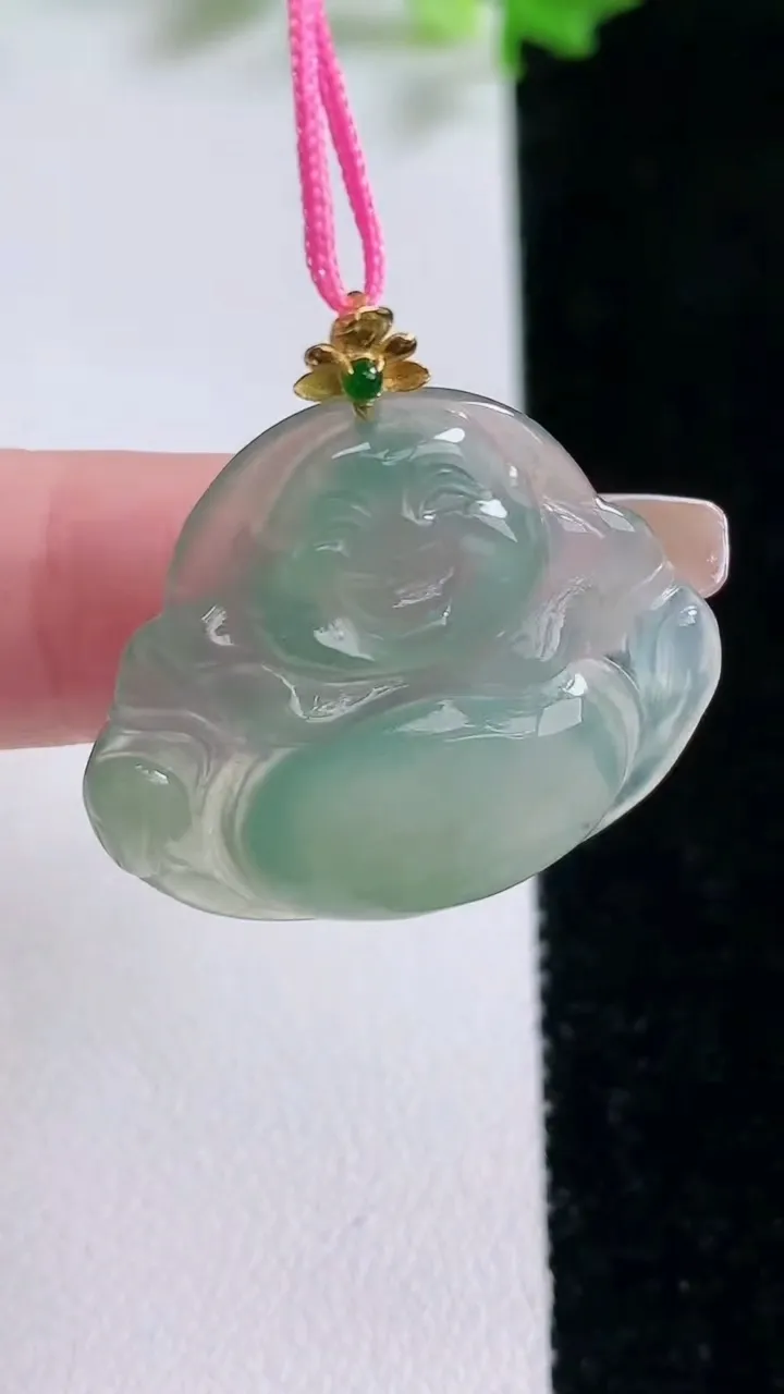 天然A货翡翠佛公吊坠，尺寸24.2-28.7-4.5，重量:4.66g
1月20日