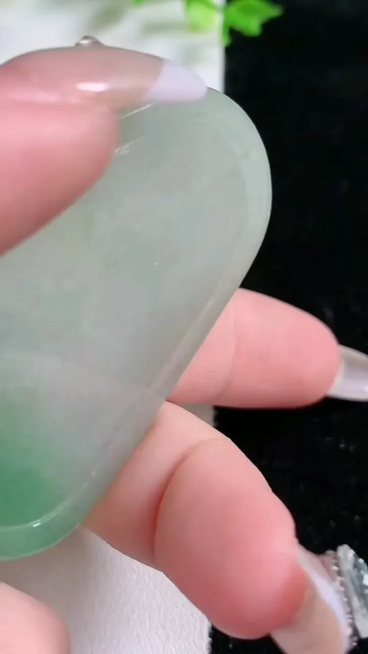 天然A货翡翠普贤菩萨吊坠，尺寸58-43-6，重:27.16g
1月20日