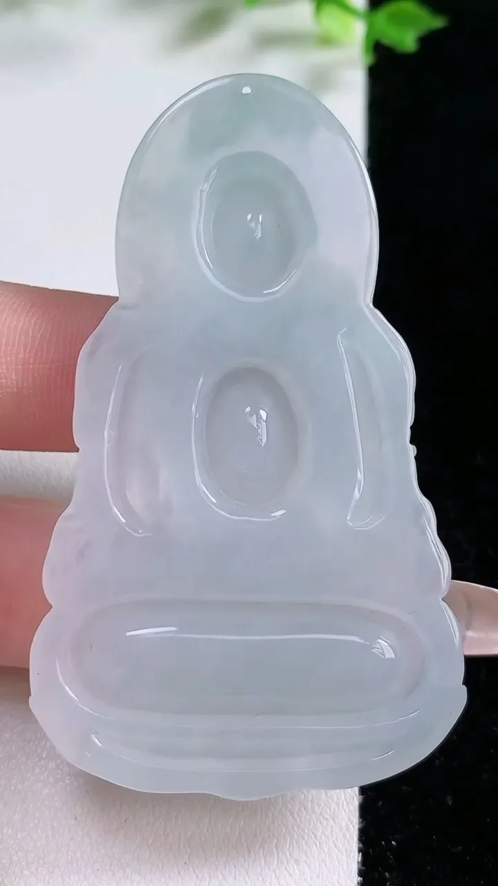 天然A货翡翠度母观音吊坠，尺寸66-38.8-7.6，重:27.30g
1月20日