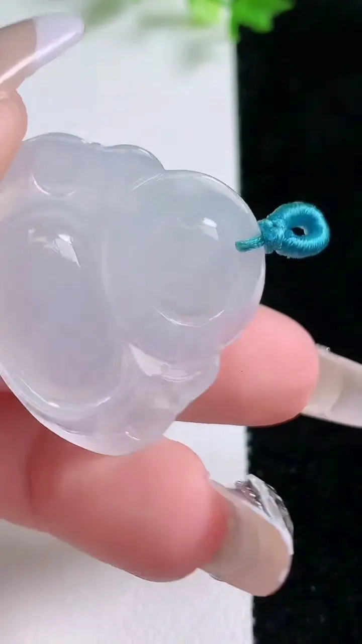 天然A货翡翠佛公吊坠，尺寸29-32-6.6，重量:8.88g
1月20日