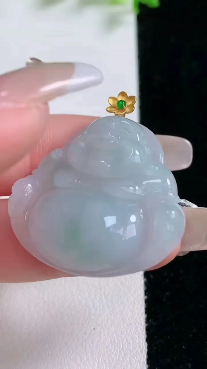 天然A货翡翠佛公吊坠，尺寸30-32.4-5.8，重量:8.59g
1月20日