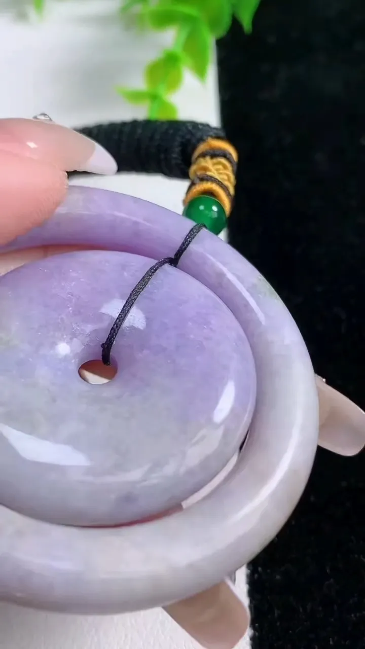 天然A货翡翠紫罗兰母子平安扣吊坠，尺寸53.6-7.6/36.2-7.9
1月21日