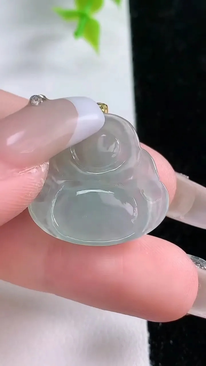 天然A货翡翠佛公吊坠，尺寸27-22.8-4，重:2.81g
1月21日