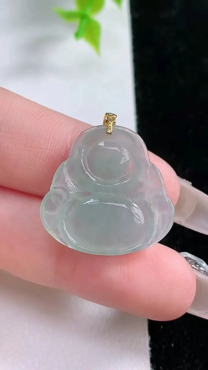 天然A货翡翠佛公吊坠，尺寸27-22.8-4，重:2.81g
1月21日